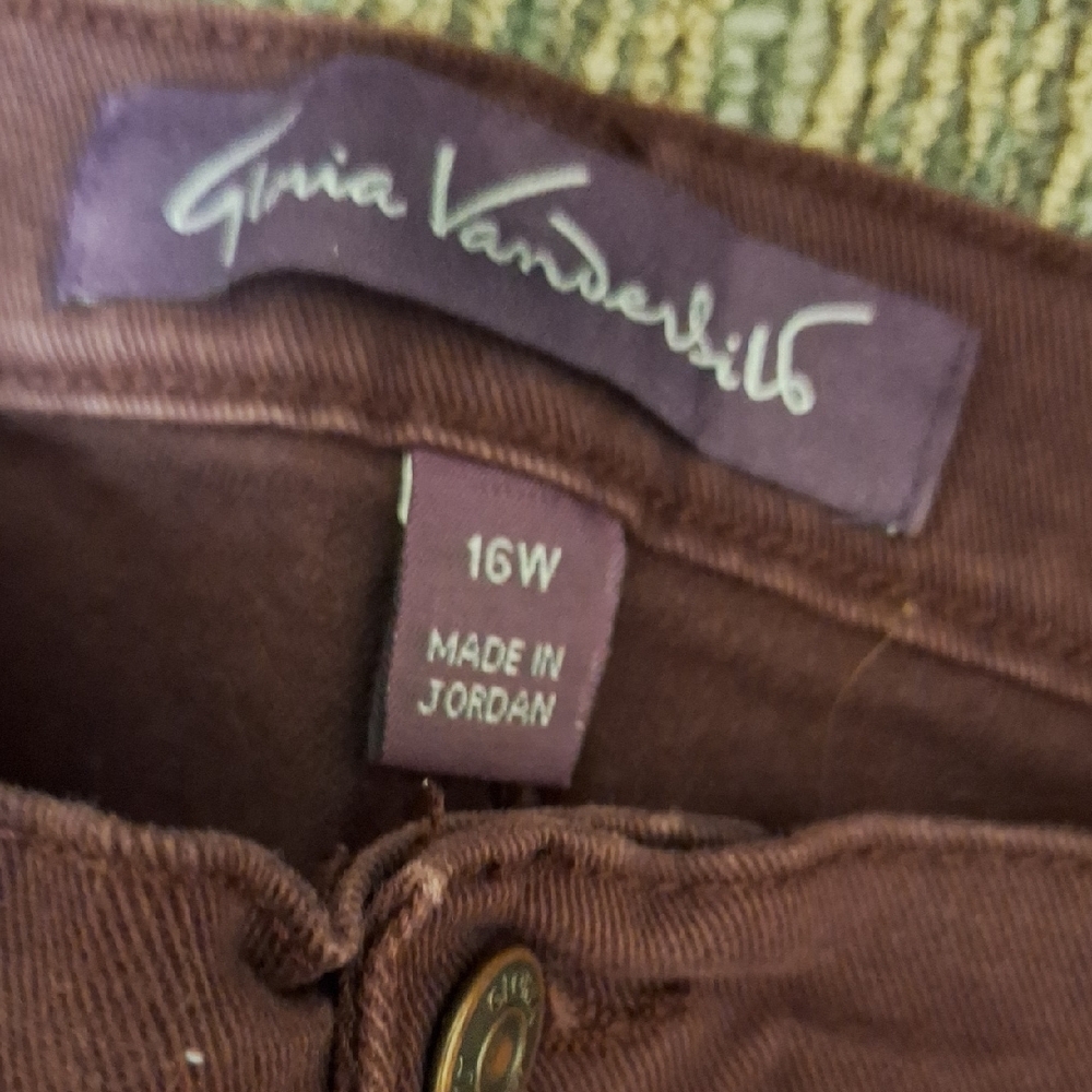 Gloria Vanderbilt Women's Straight Leg Jeans in Rich Brown - Picture 2 of 10